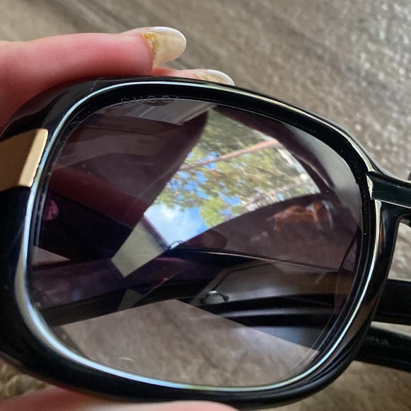 GUCCI - Picture 8 of 10